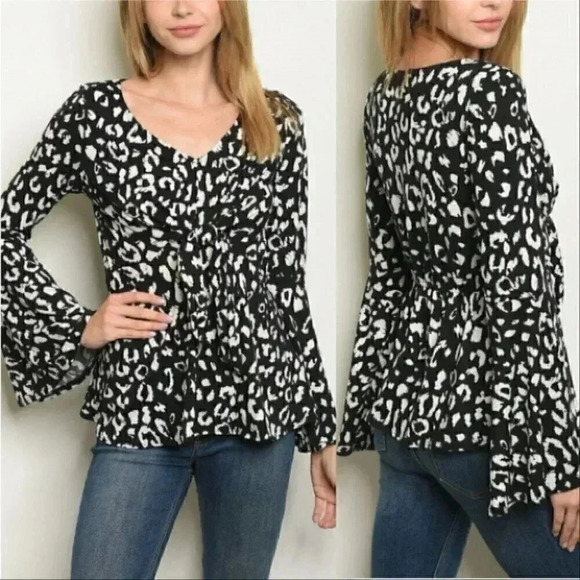 BLACK & WHITE ANIMAL PRINT TOP - Picture 1 of 1
